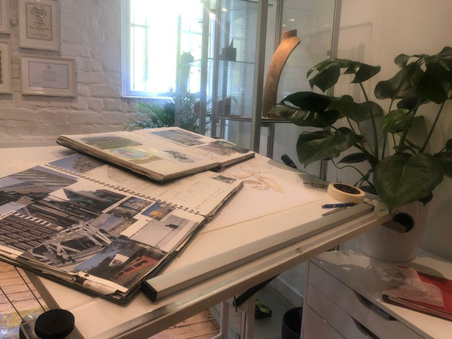 https://fionahutchisonbarr.info/wp-content/uploads/2022/11/designday.jpg